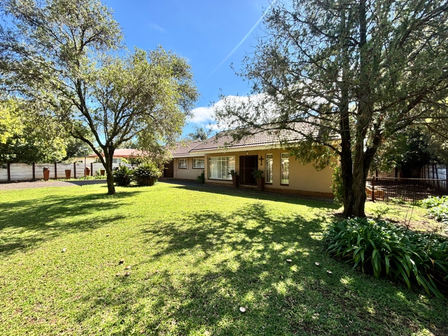 3 Bedroom Property for Sale in La Hoff North West